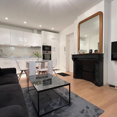 Luxury Appartment, Champs Elysees, Neuf ! Paris Dış mekan fotoğraf